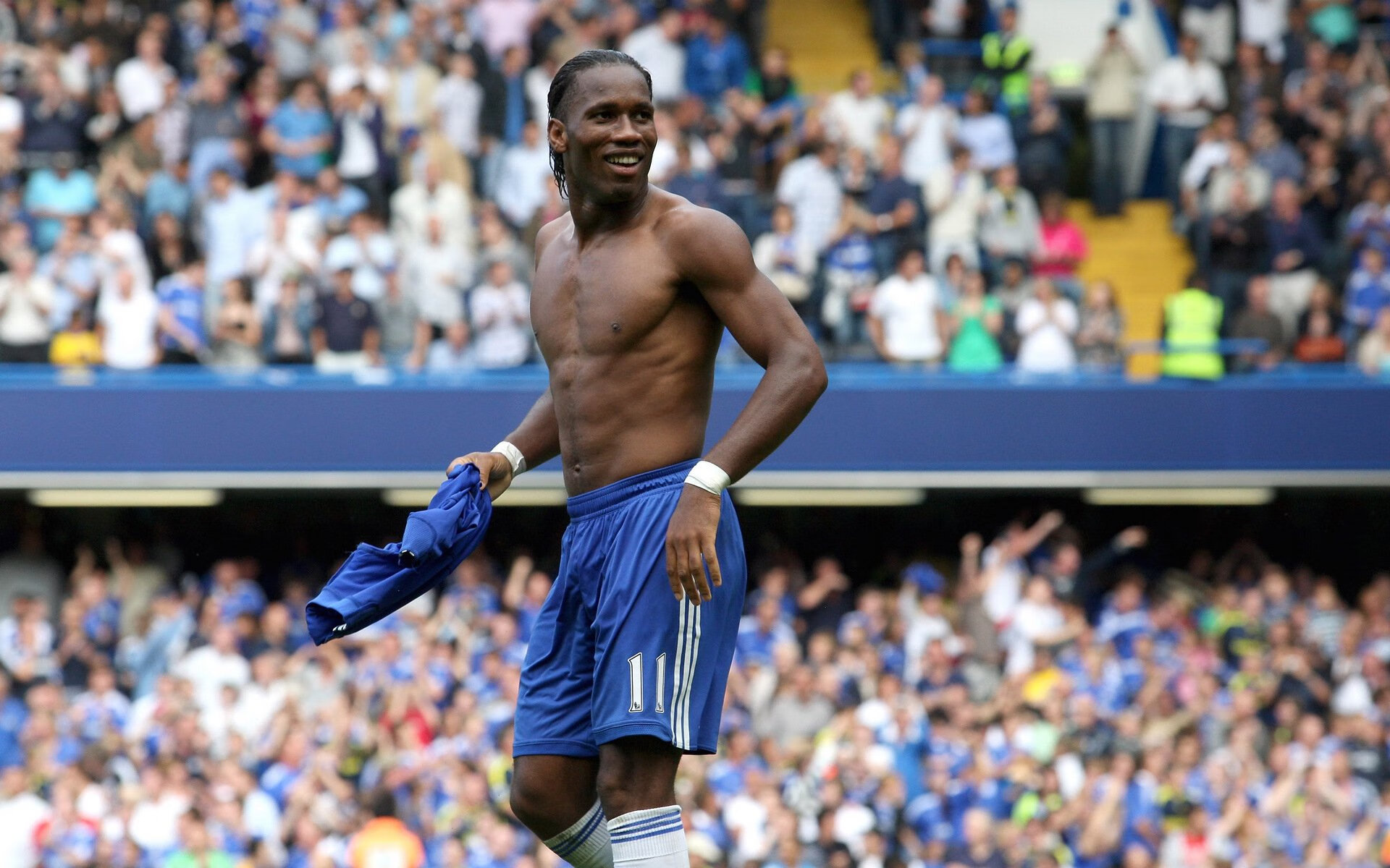 开云体育入口-替补球员是否更适合执行无球压迫任务，替补球员进场怎么处罚